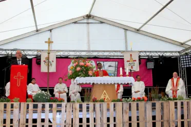 Festgottesdienst im Festzelt